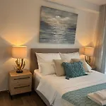 Sofrania- Panoramic Views, Pool, Hot Tub, Location! *