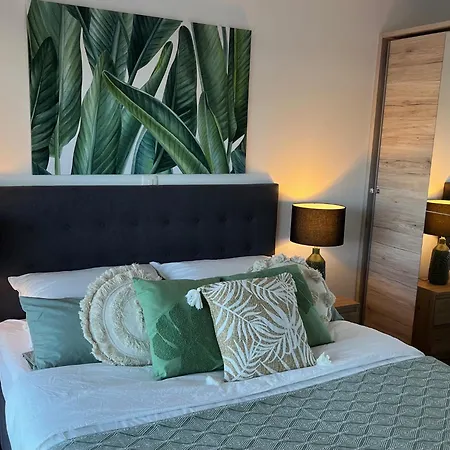 Sofrania- Panoramic Views, Pool, Hot Tub, Location! Villa