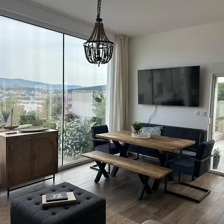 فيلة Sofrania- Panoramic Views, Pool, Hot Tub, Location! *