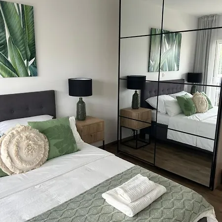 Sofrania- Panoramic Views, Pool, Hot Tub, Location! *