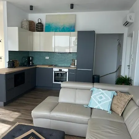 Sofrania- Panoramic Views, Pool, Hot Tub, Location! Trogir