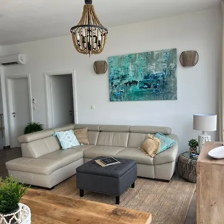 Villa Sofrania- Panoramic Views, Pool, Hot Tub, Location! *