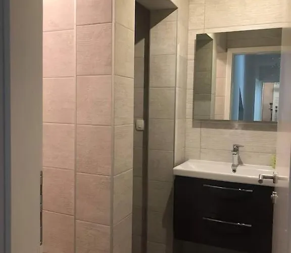 Sofrania- Panoramic Views, Pool, Hot Tub, Location! Willa *