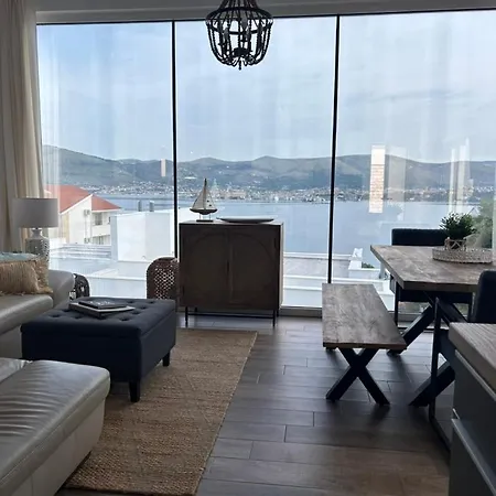 Sofrania- Panoramic Views, Pool, Hot Tub, Location! Villa Traù