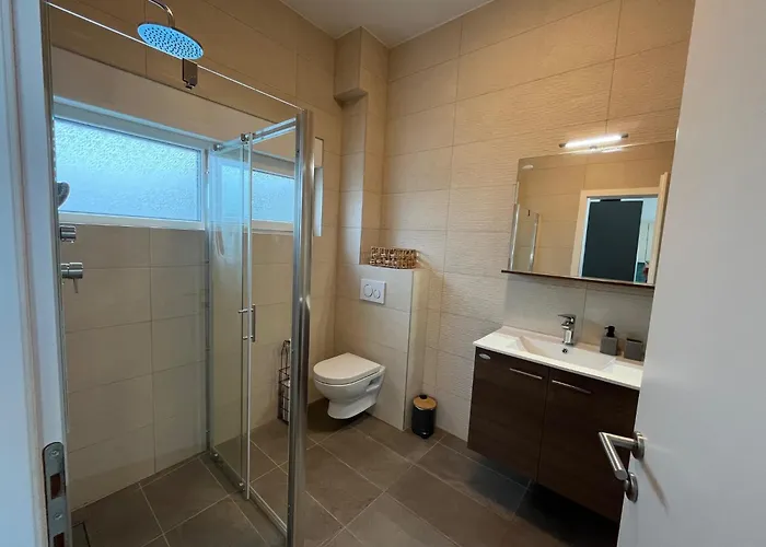 Sofrania- Panoramic Views, Pool, Hot Tub, Location! * トロギール