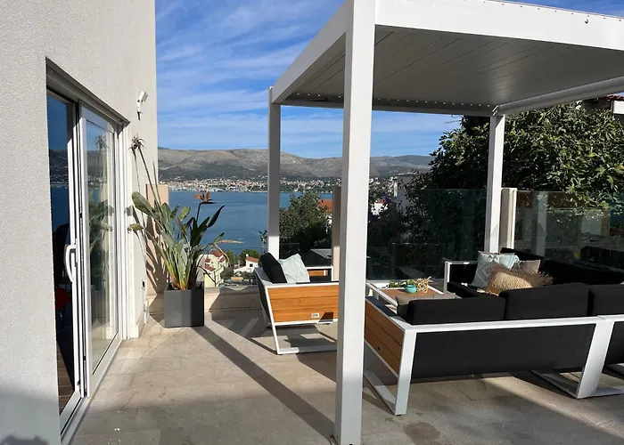 ヴィラ Sofrania- Panoramic Views, Pool, Hot Tub, Location! *