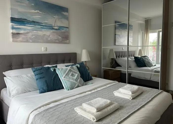 Sofrania- Panoramic Views, Pool, Hot Tub, Location! * トロギール